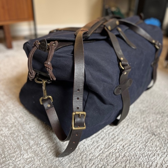Filson Medium Navy Duffle - EUC - Picture 6 of 14